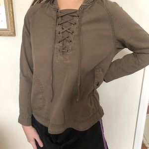 Romeo And Juliet Couture Medium Top Long Sleeve Hooded $167 MSRP Brown